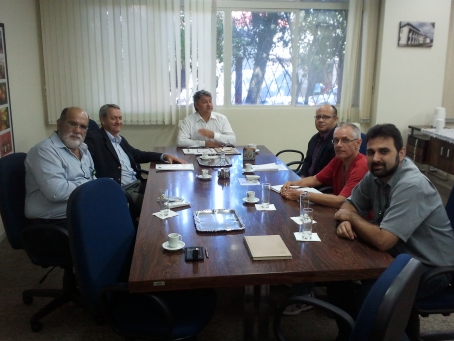 Diretores das duas instituições dialogaram sobre convênio na área de saúde animal.